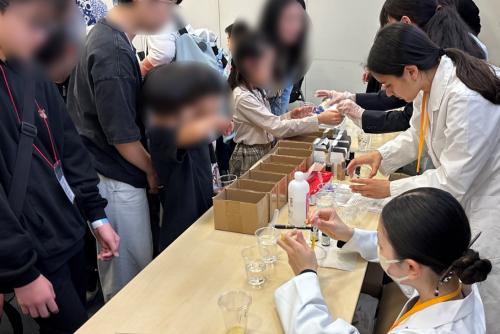 【イベントレポート】「感覚を研ぎ澄ませ、香りの奥深さを探求しよう！ ～親子で楽しむ！ オリジナル香水づくり～」を開催しました！